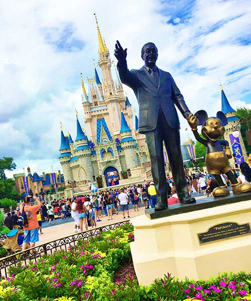 Disney World Magic Kingdom Walt Statue